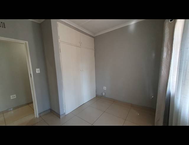 3 BEDROOM FREEHOLD FOR SALE IN BRACKENDOWNS